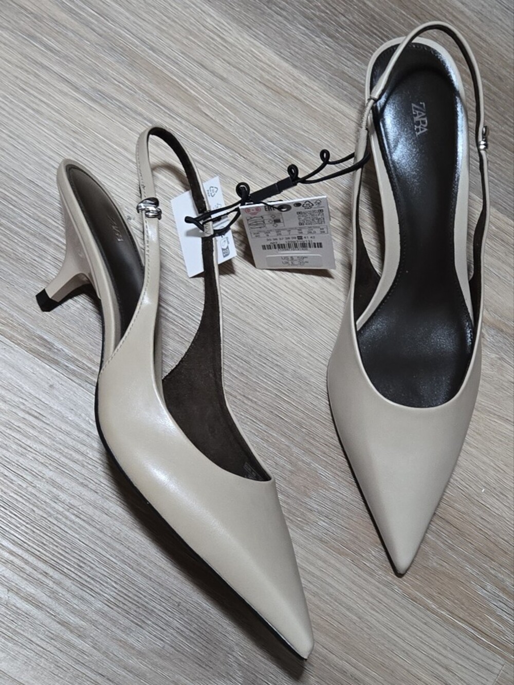 NWT Zara Classic Pointed-Toe Slingback Kitten Heel in Beige Size 9 - Picture 2 of 9